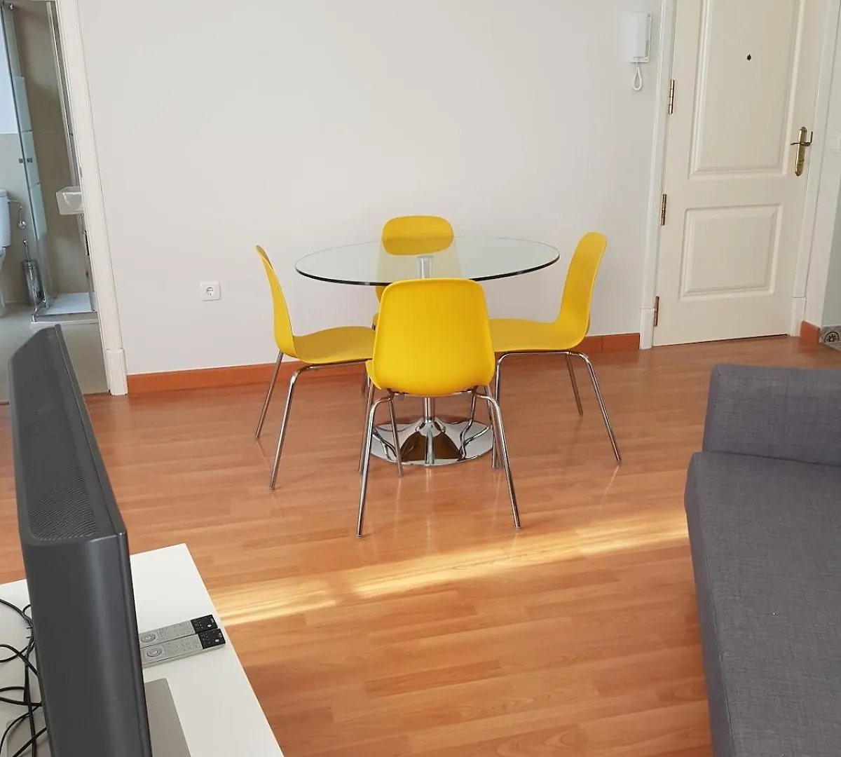 Down Town New Apartment In Perfect Location Севилья